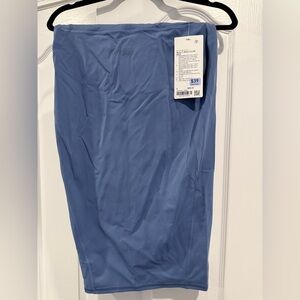 Lululemon NWT Nulu Slim-Fir High Rise Skirt - Size 6 - Oasis Blue